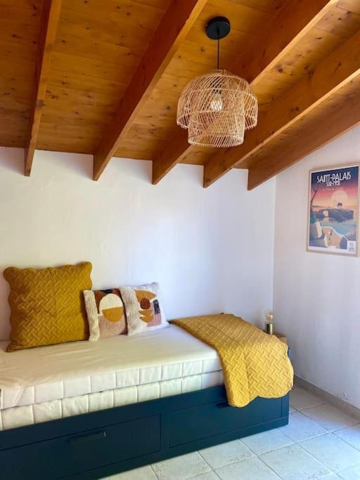 Jolie Petite Maison Renovee Piscine