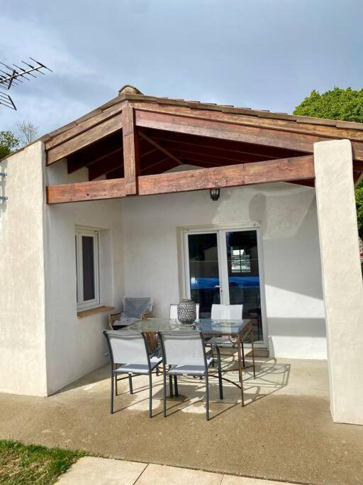 Jolie Petite Maison Renovee Piscine Ferienhaus